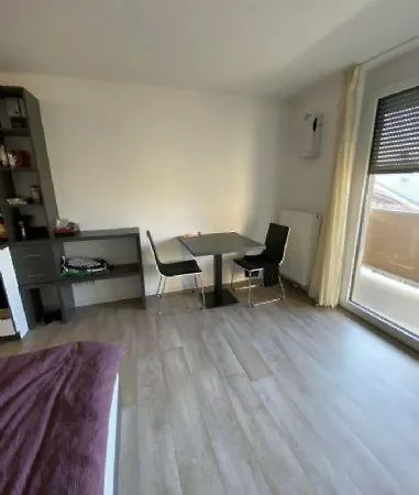 Lägenhet Schöne 1 Zimmer Apartment *